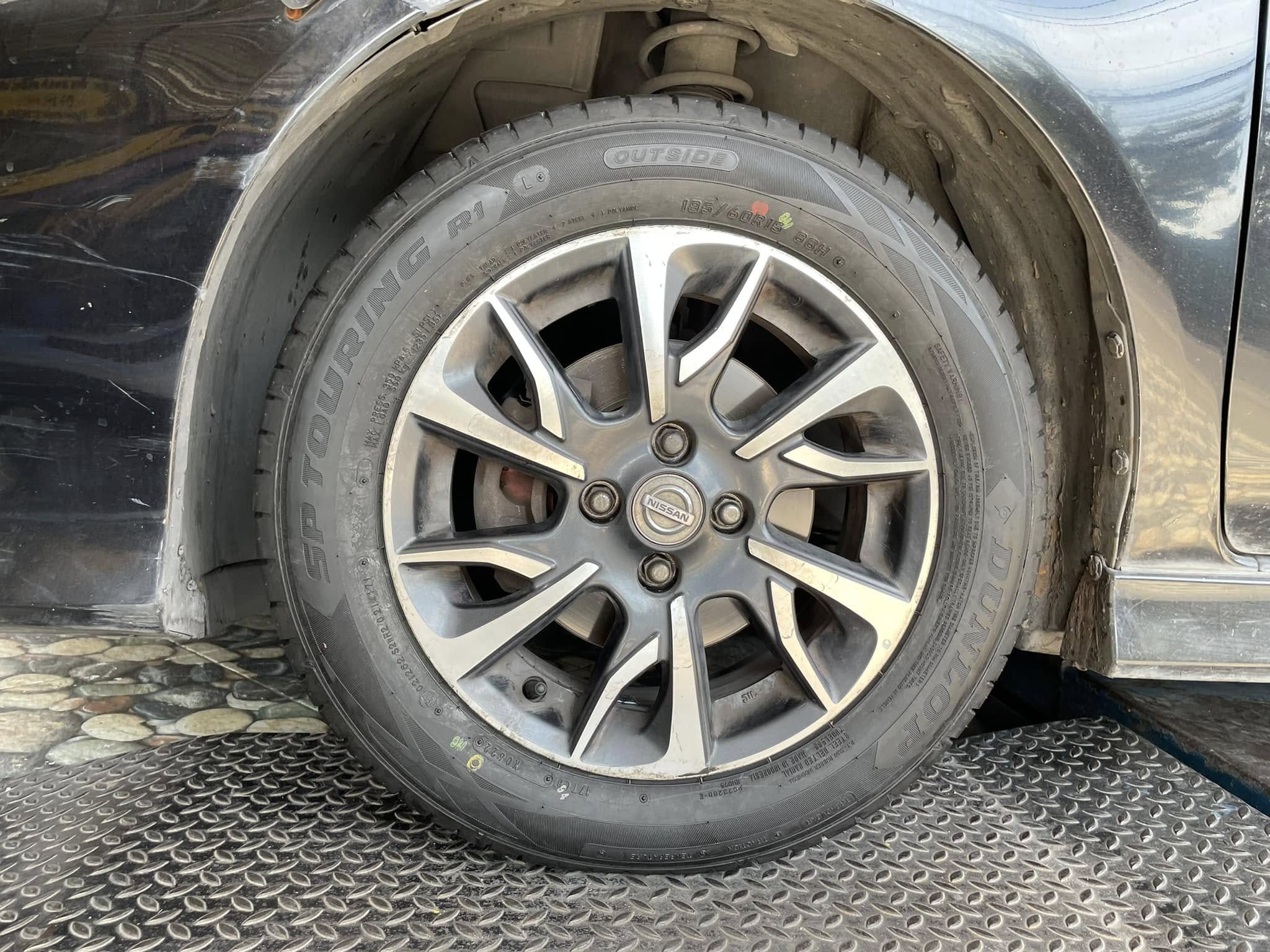 🛞❤️ #NISSAN_ALMERA 🚘เปลี่ยนยาง 🐘#DUNLOP #SP #TOURING #R1 195/60R15 ❤️ 🛞 #บริการตั้งลงศูนย์🛠