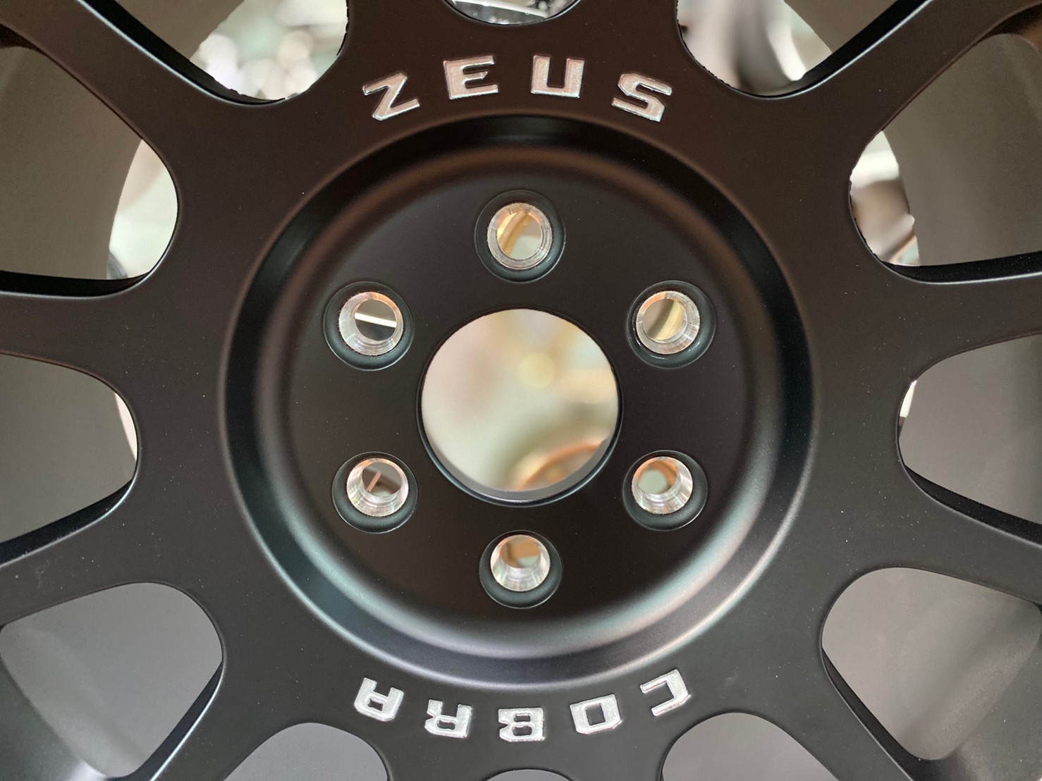 ล้อแม็กออฟโรด Zeus-03 สีดำ สำหรับนิสสัน นาวาร่า สเปค 18x8.5 ET+00 6x114.3