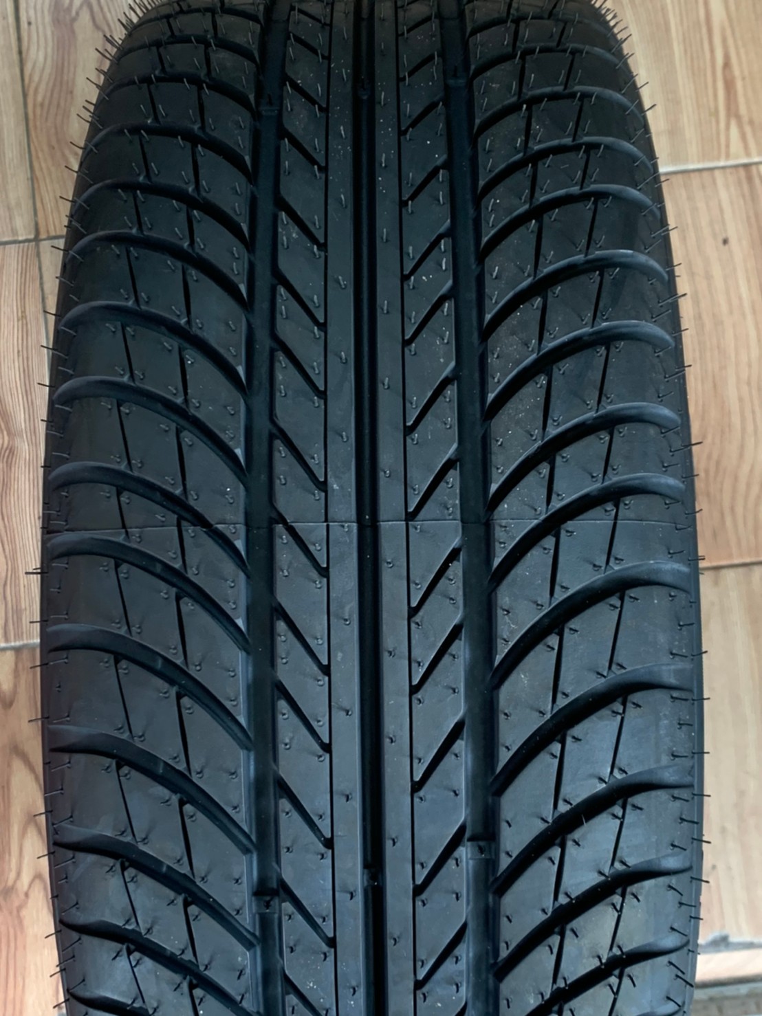 205/45R17 Goodyear Blue Streak Stiletto ยางใหม่ปี2021
