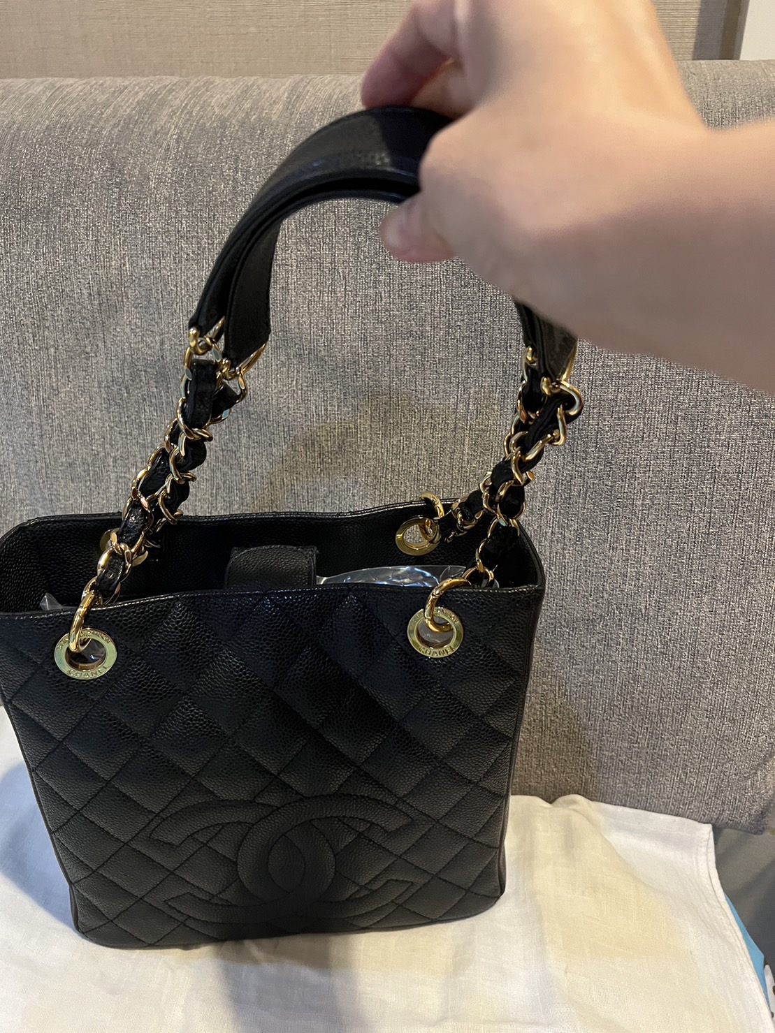 Chanel PST Tote Caviar black holo16