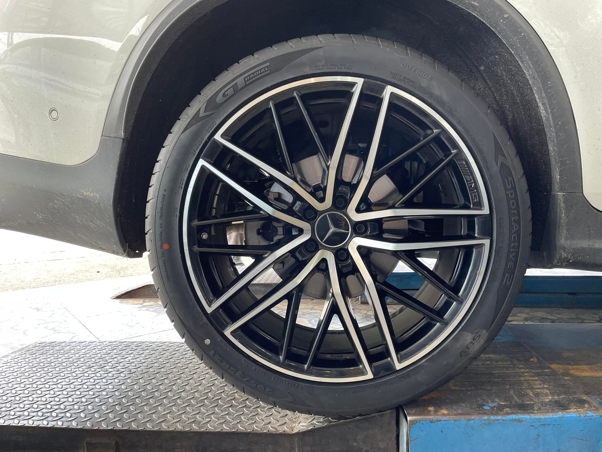 BENZ GLC43🛞 #GT RADIAL SportActivE2 295/35R21