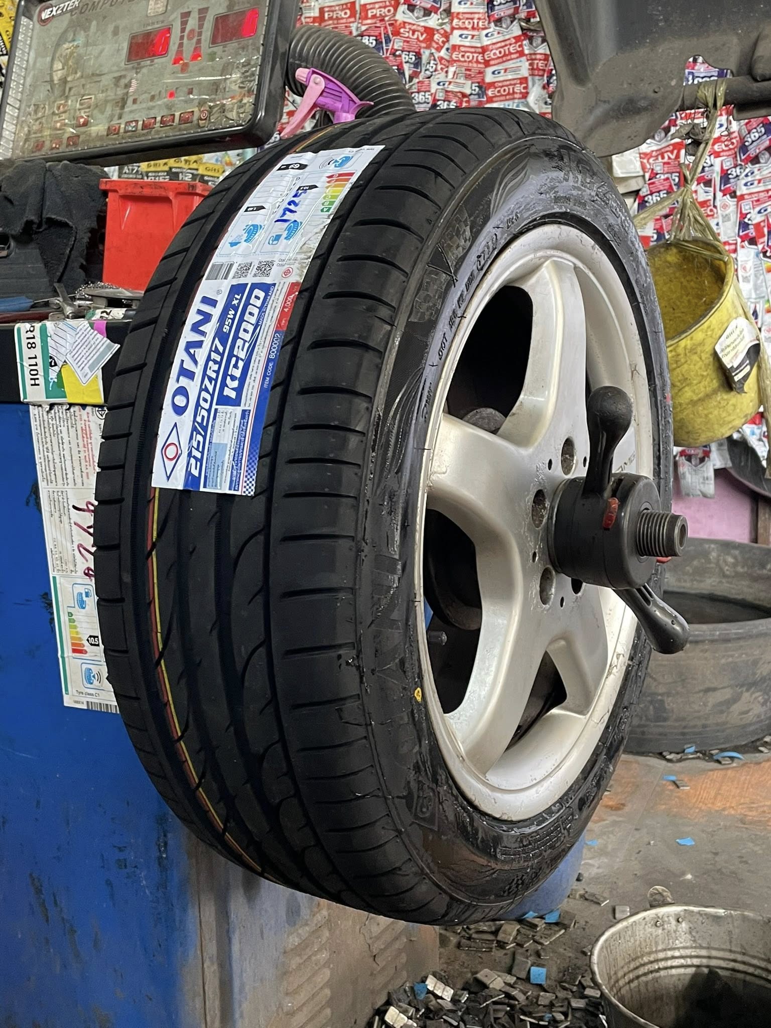 BENZ_C220 เปลี่ยนยาง 🛞🐘#OTANI_KC2000_215/50R17