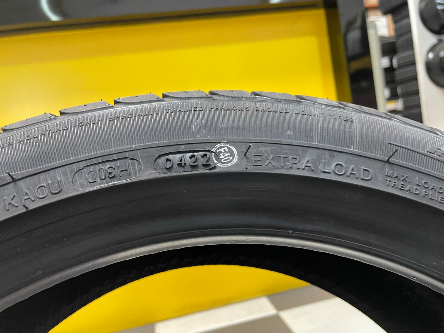 205/45R17 ยางใหม่ดีสโตน Deestone CARRERAS R702 ยางใหม่ปี2022