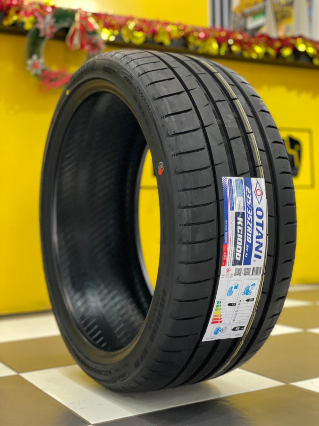 ยางใหม่ปีเก่าราคาพิเศษ OTANI KC1000 235/35R19 ยางใหม่ปี2023