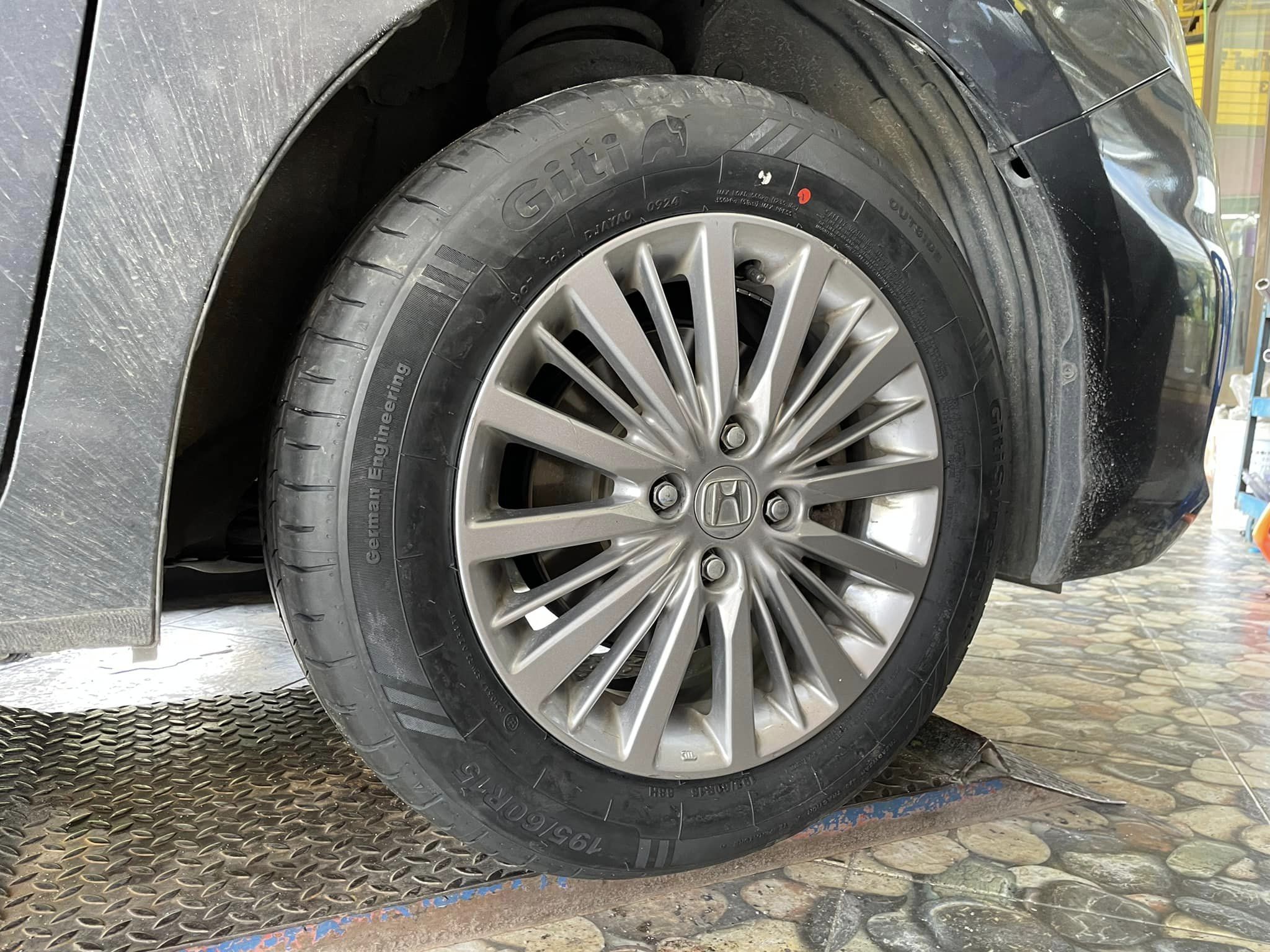 #GITI_SYNERGY_H2 195/60R15