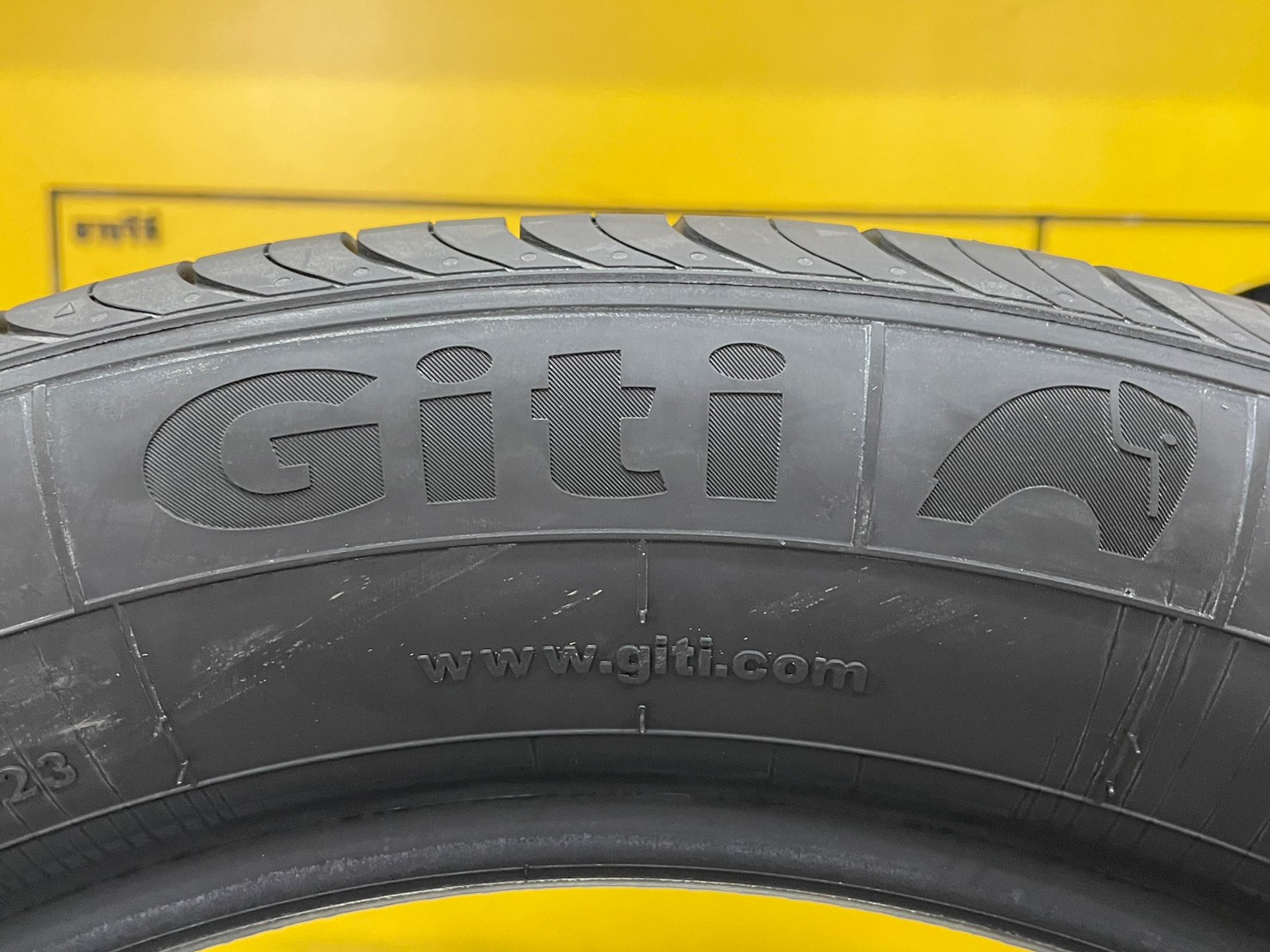 Giti ComfortF50 225/55R19 ยางใหม่ปี2023