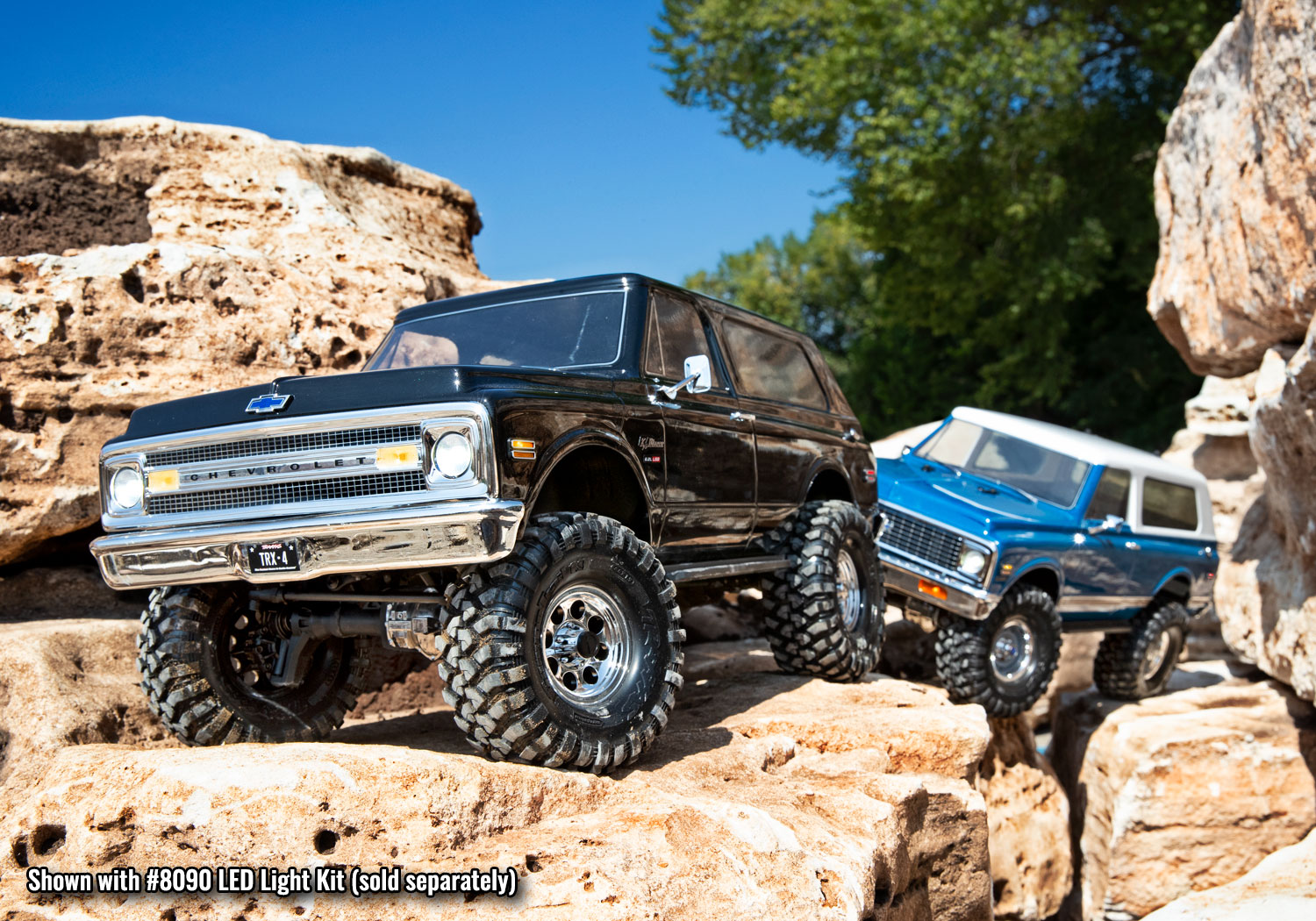 9111X Body, Chevrolet Blazer (1972), complete (blue) (includes grille, side mirrors, door handles, windshield wipers, front & rear bumpers, decals)