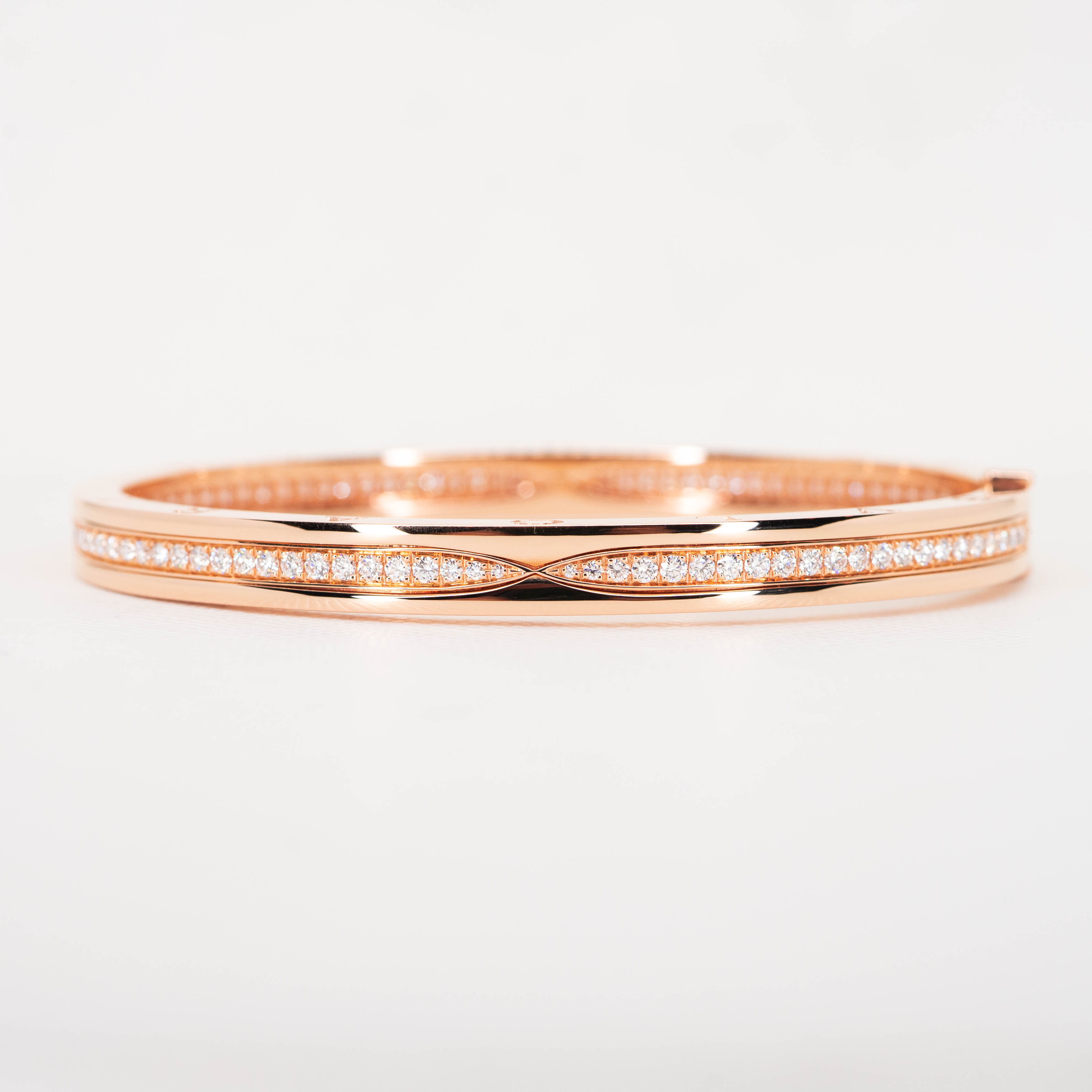 **Sold** กำไล Bvlgari B.zero1 Bracelet Set with Pavé Diamonds on The Spiral ทองชมพู18K ไซส์M (17) (Used) +กล่องและการ์ดShopไทย2022
