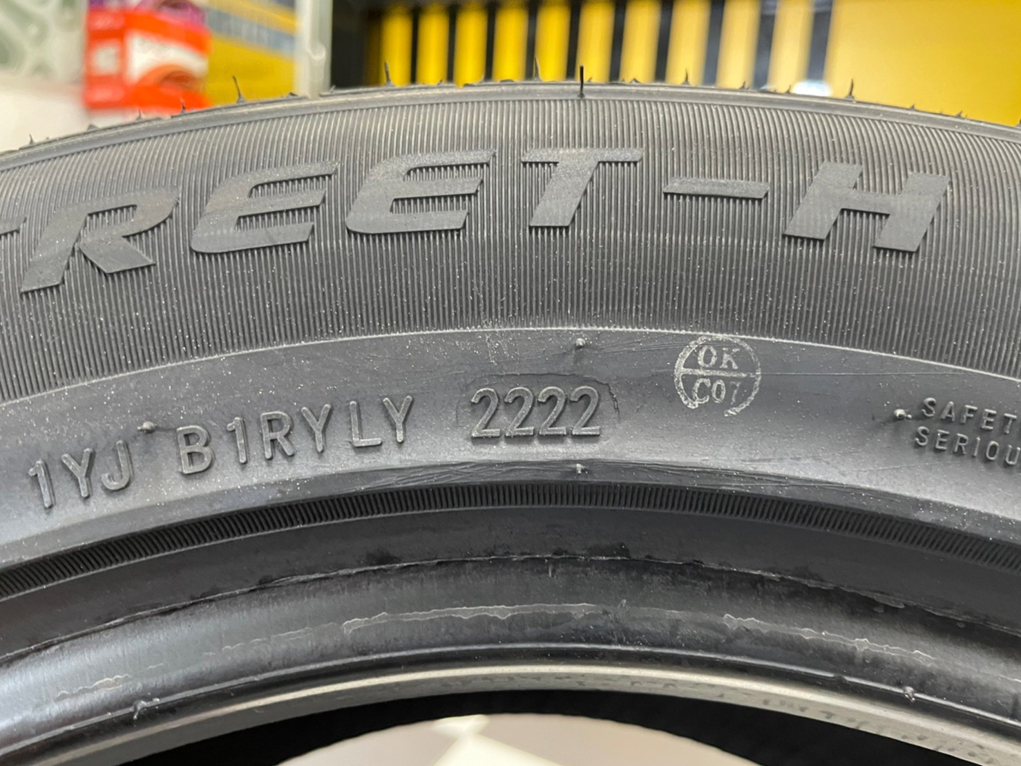 215/55R16 BLACKHAWK ยางใหม่ปี2022