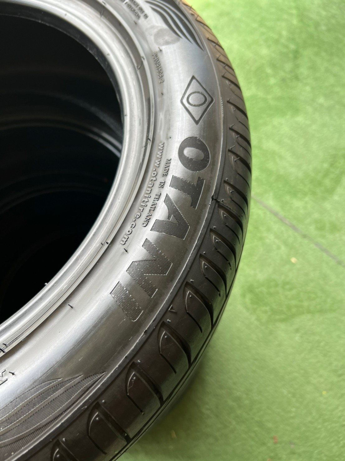 ยางรถกระบะ Bridgestone R611 ปี20 205/70R15 เส้นละ 600