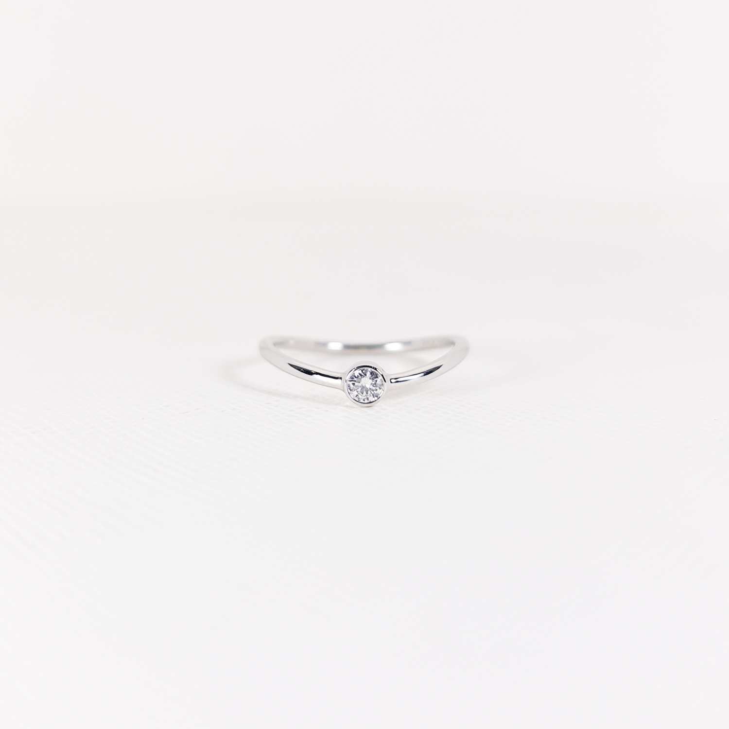 แหวน Tiffany & Co. Elsa Peretti Wave Single-row Diamond Ring Platinum950 ไซส์ 45# (Used)