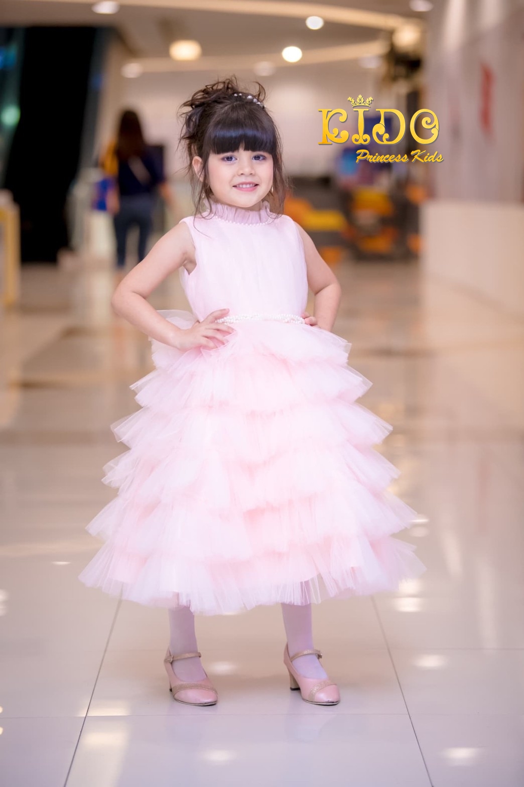 ชุดเจ้าหญิง(หน้าร้านอยู่รัชดา ลองได้ถ่ายรูปจากชุดจริง)B202 สีขาว กระโปรงสั้นชั้นๆฟู น่ารักค่า