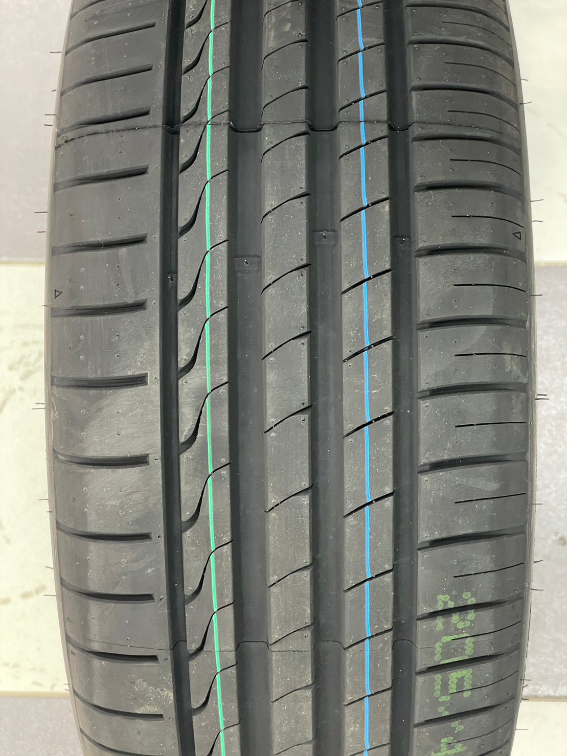 ยางMINERVA F205 205/40R18 ยางสปอร์ตคุณภาพดี สมรรถนะการขับขี่สูงนุ่มเงียบ ยางใหม่2023