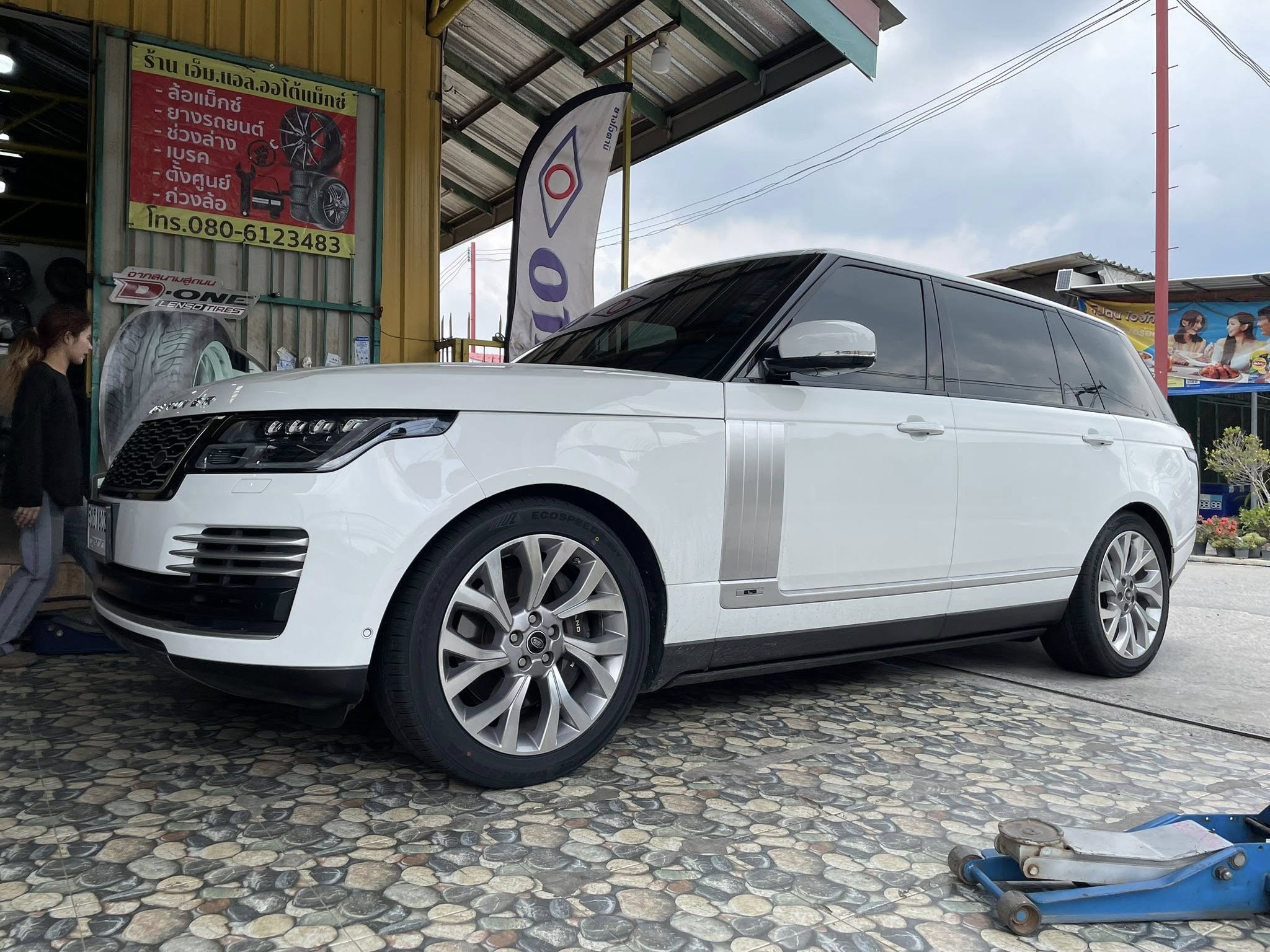 🛞 #LandRover_PangeRover_P400e 🚘เปลี่ยนยาง 🛞🐘#MINERVA_ECO SPEED2 SUV 375/45R21 ❤️ 🛞 #ยางสมรรถนะสูง นุ่มเงียบ