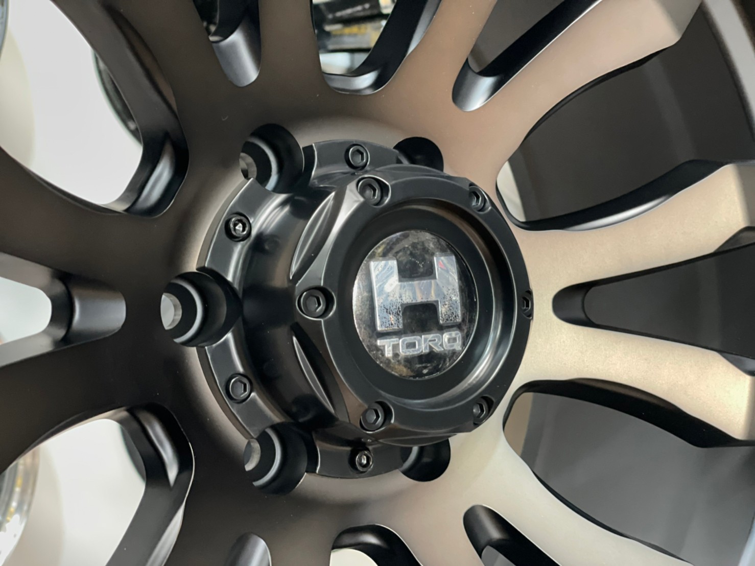 HAMMER HM8 20x9.5 6x139.7 ET20 MBDTล้อคุณภาพดีมีรับประกัน งานมาตรฐานคุณภาพดี