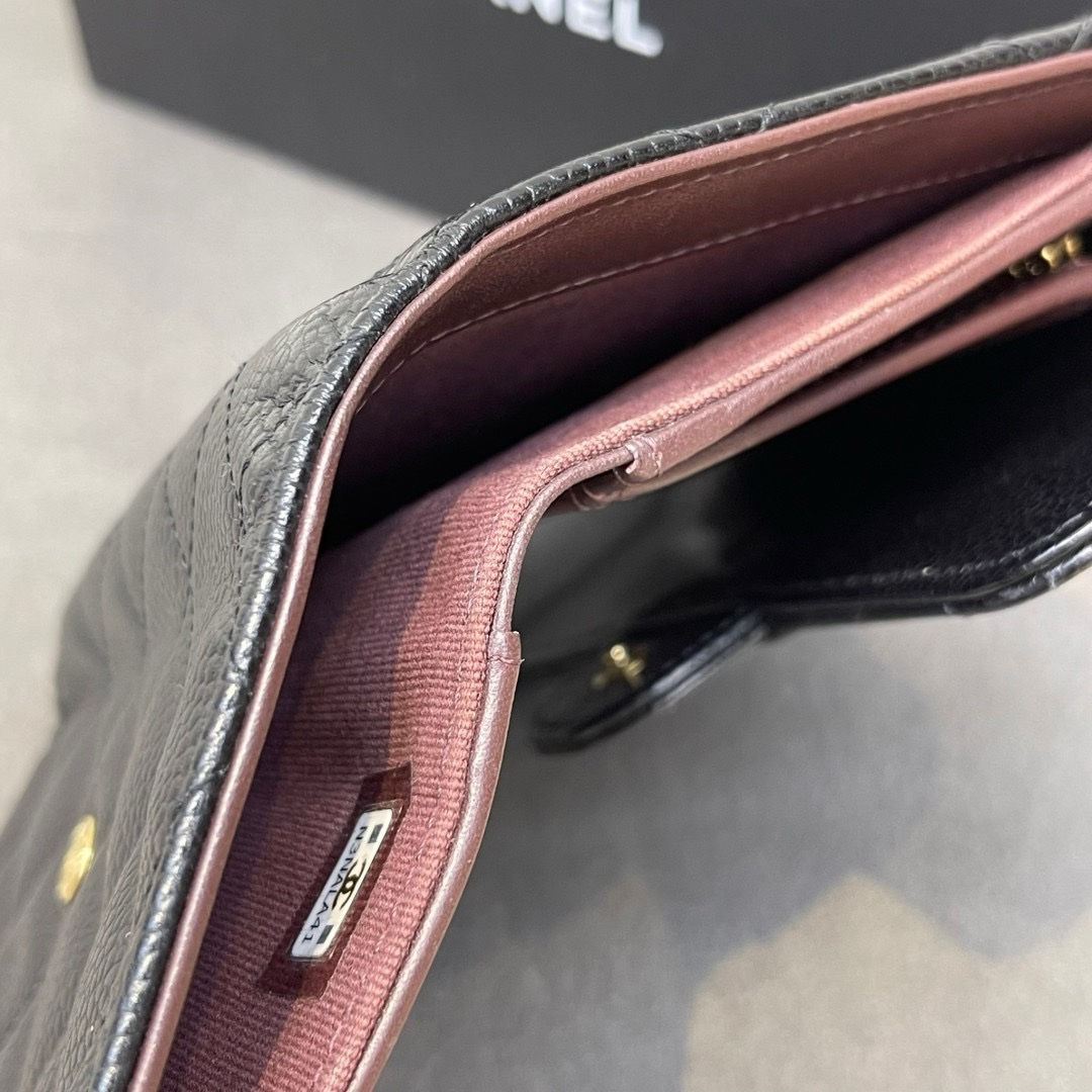 กระเป๋าสตางค์Chanel Wallet Medium Cavair