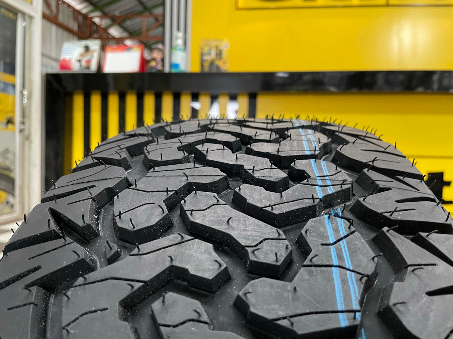 Monster AT2 265/60R18 ยางสายลุย สวยแกร่งถูกใจผู้ใช้ คุณภาพดีจากค่ายLenso ยางใหม่ปี2021