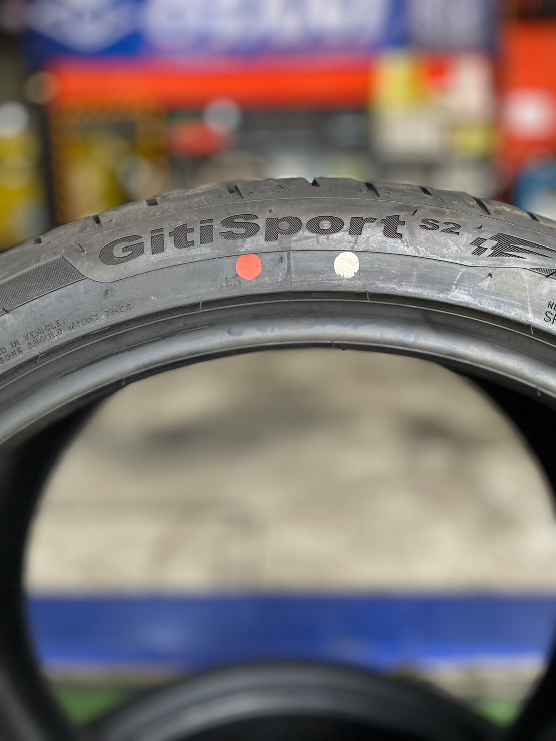 Giti SportS2 255/35R18 ยางใหม่ปี2023