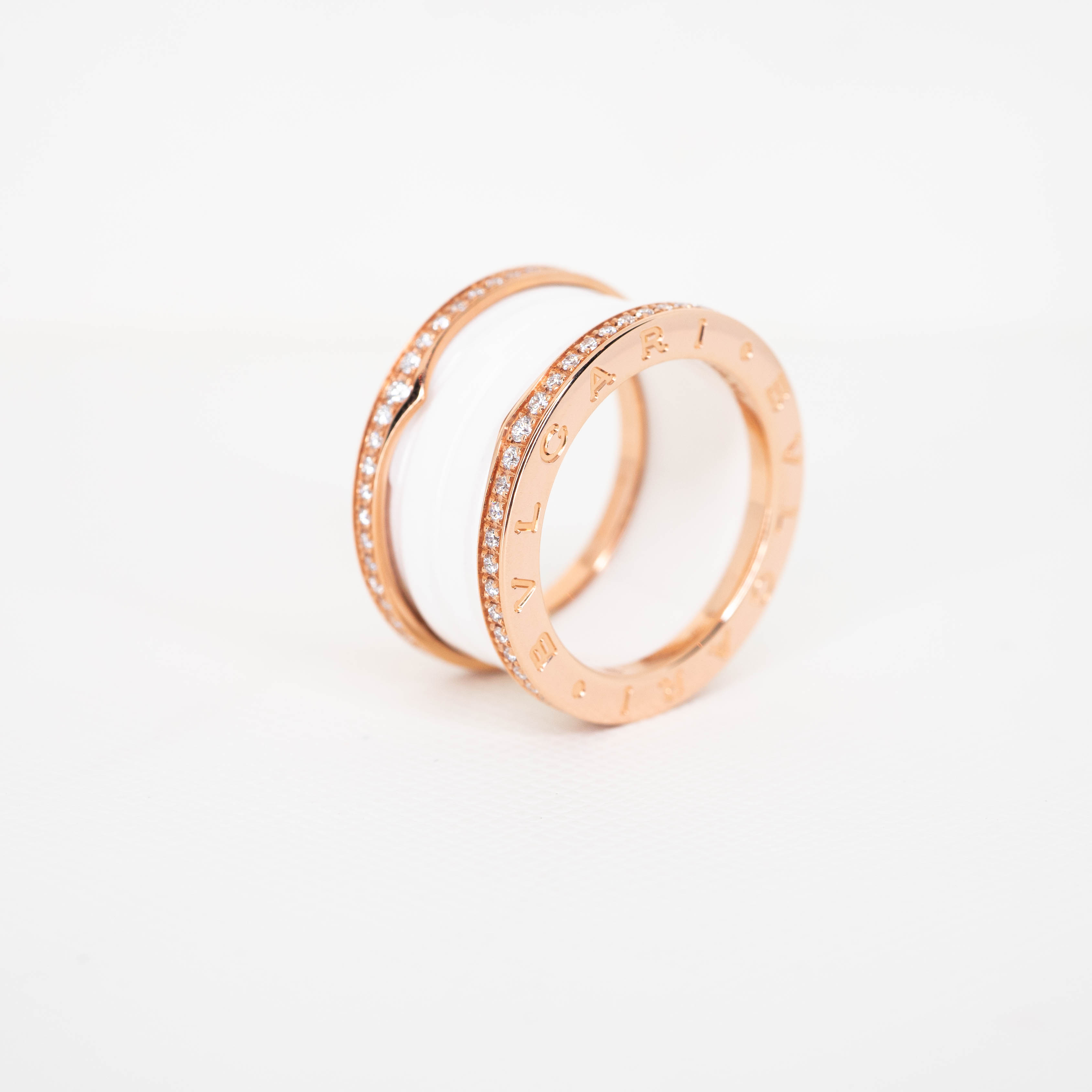 แหวน Bvlgari B.zero1 4band White Ceramic Spiral with Pavé Diamonds ทองชมพู18K ไซส์ 54# (Used) +การ์ด2021