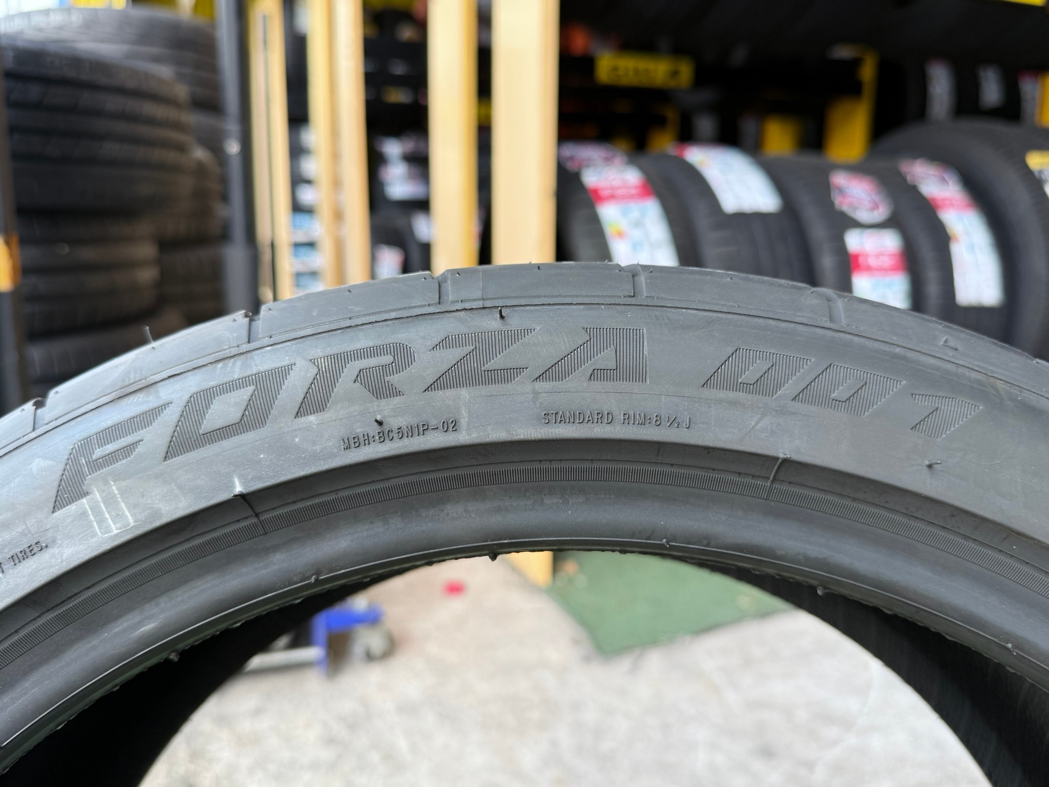 💥💥#ยางใหม่ปี2025💥💥 💥💥#KINTO FORZA001 235/40R18 ยางใหม่ปี2025