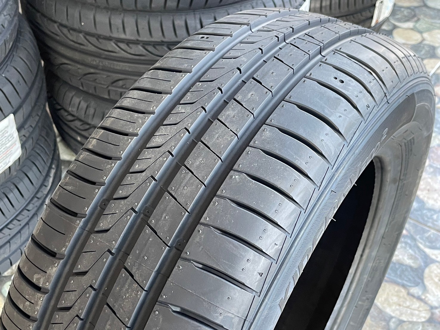 HANKOOK 195/60R15 รุ่น KINERGY ECO2 ยางใหม่ปี2024