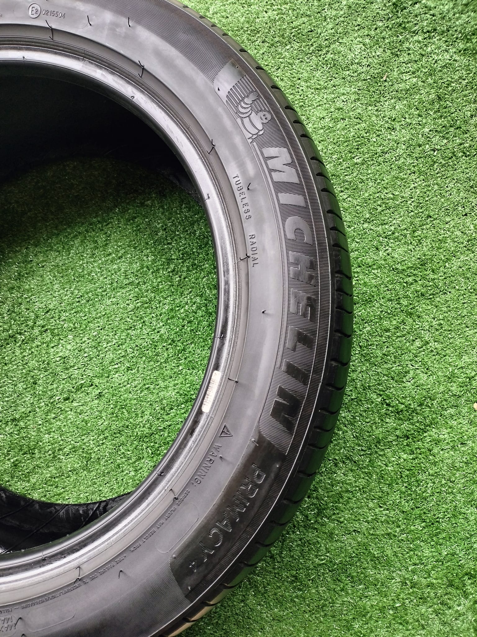 ยางมือ2 สภาพดี ก หนา ขอบ17" ยางยี่ห้อ MICHELIN 215/55R17
