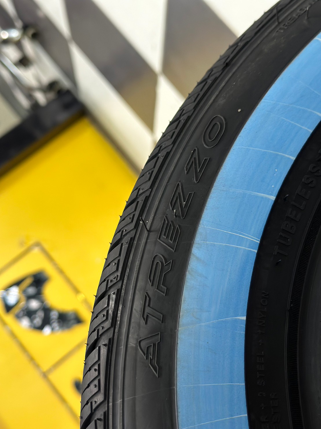 ยางขอบขาวขอบ13 ยางใหม่ SAILUN ATREZZO TOURING 175/70R13 ยางใหม่ปี2023