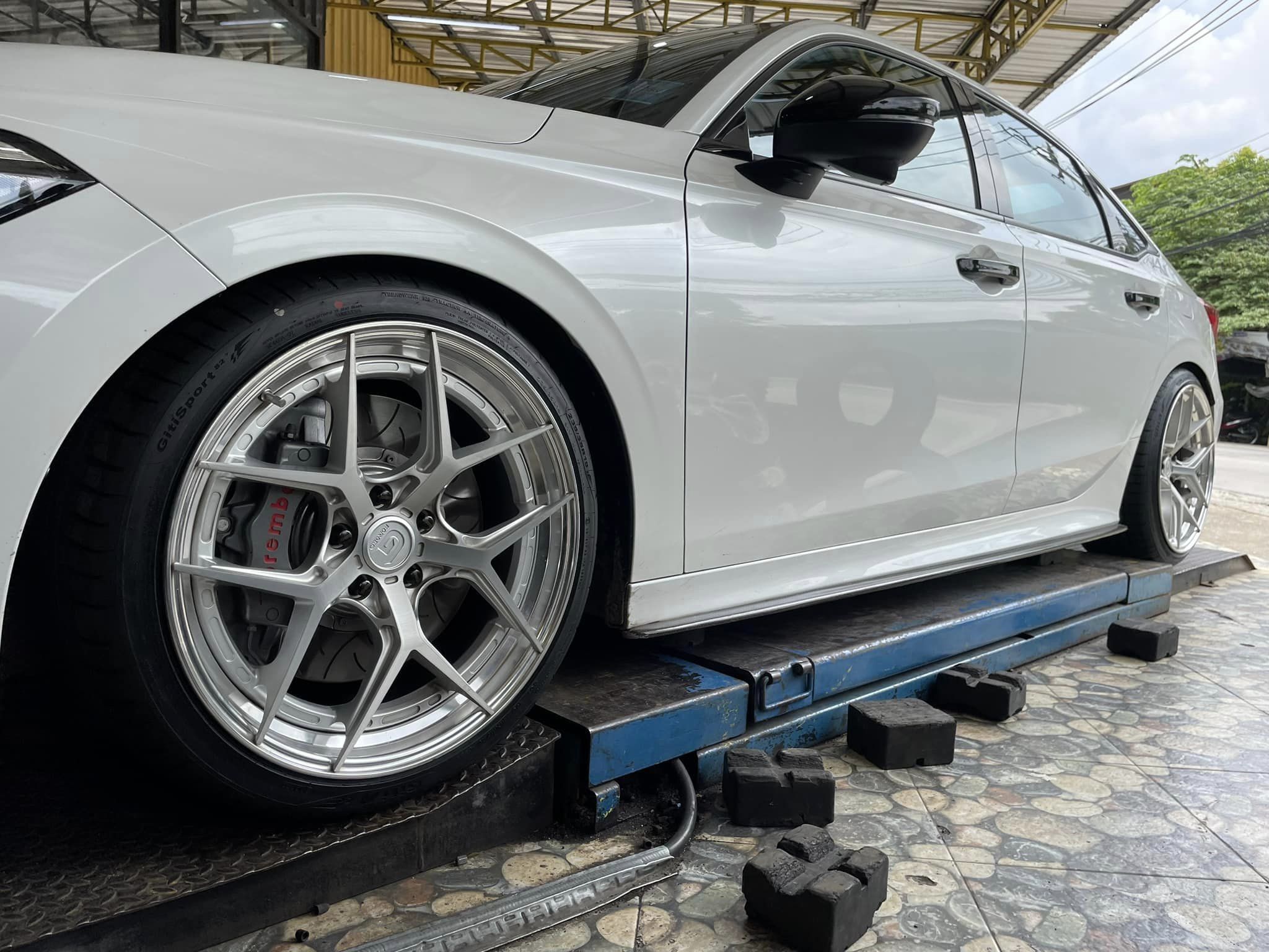 🚗#HONDA_CIVIC เปลี่ยนยาง 🛞#ยางจีที #ยางสปอร์ตสมรรถนะการขับขี่สูง 🛞 🛞#Giti_SportS2 235/35R19🛞