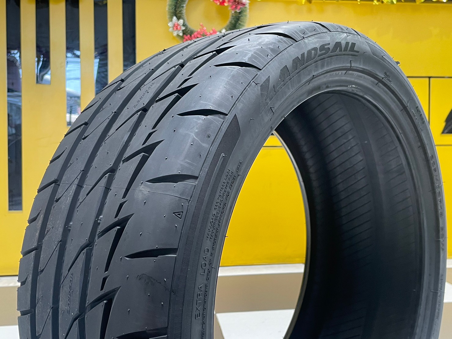 Lansail RS009 225/40R18 ยางใหม่ปี2023