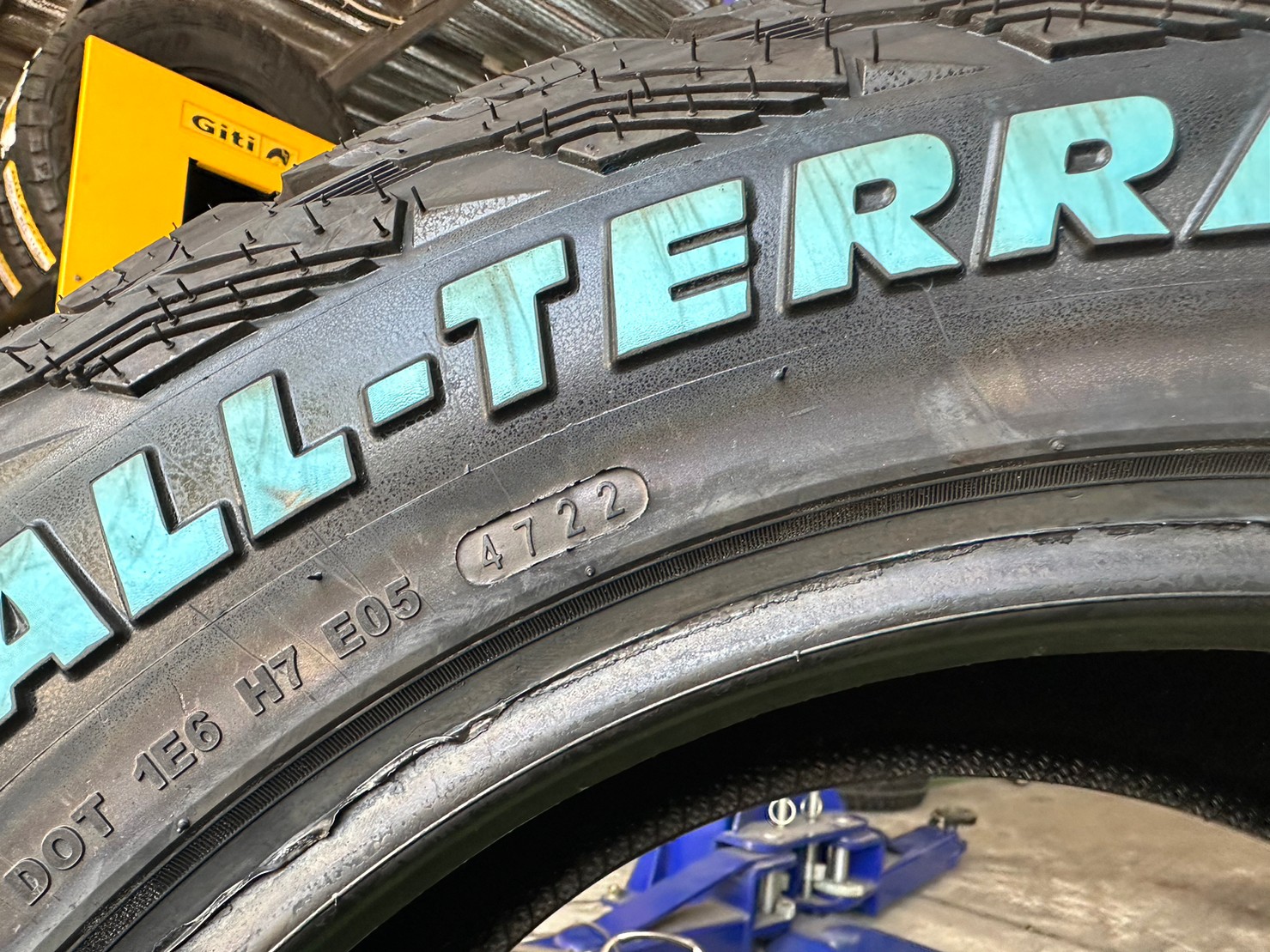 OTANI SA2000 265/60R18 ยางใหม่ปี2023