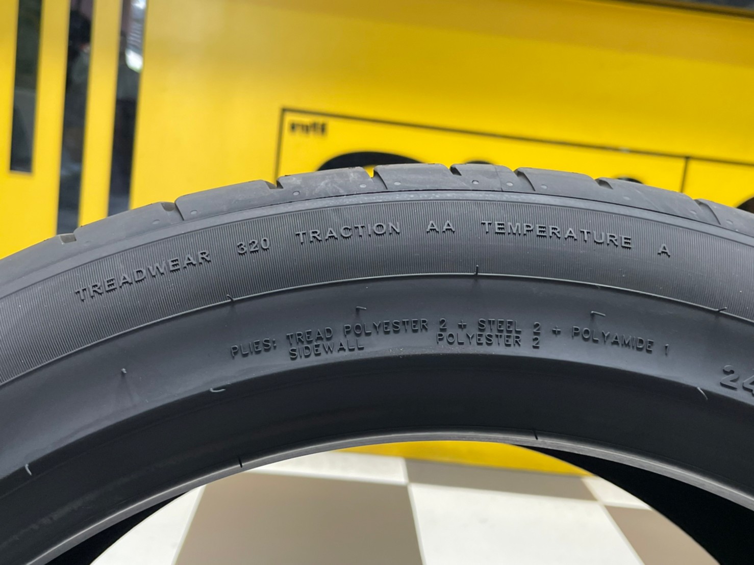 GITI SportS2 245/45R19 ยางใหม่ปี2022 ยางสปอร์ตสมรรถนะสูง คุณภาพดี ราคาโปรโมชั่นพิเศษ พร้อมติดตั้งฟรี
