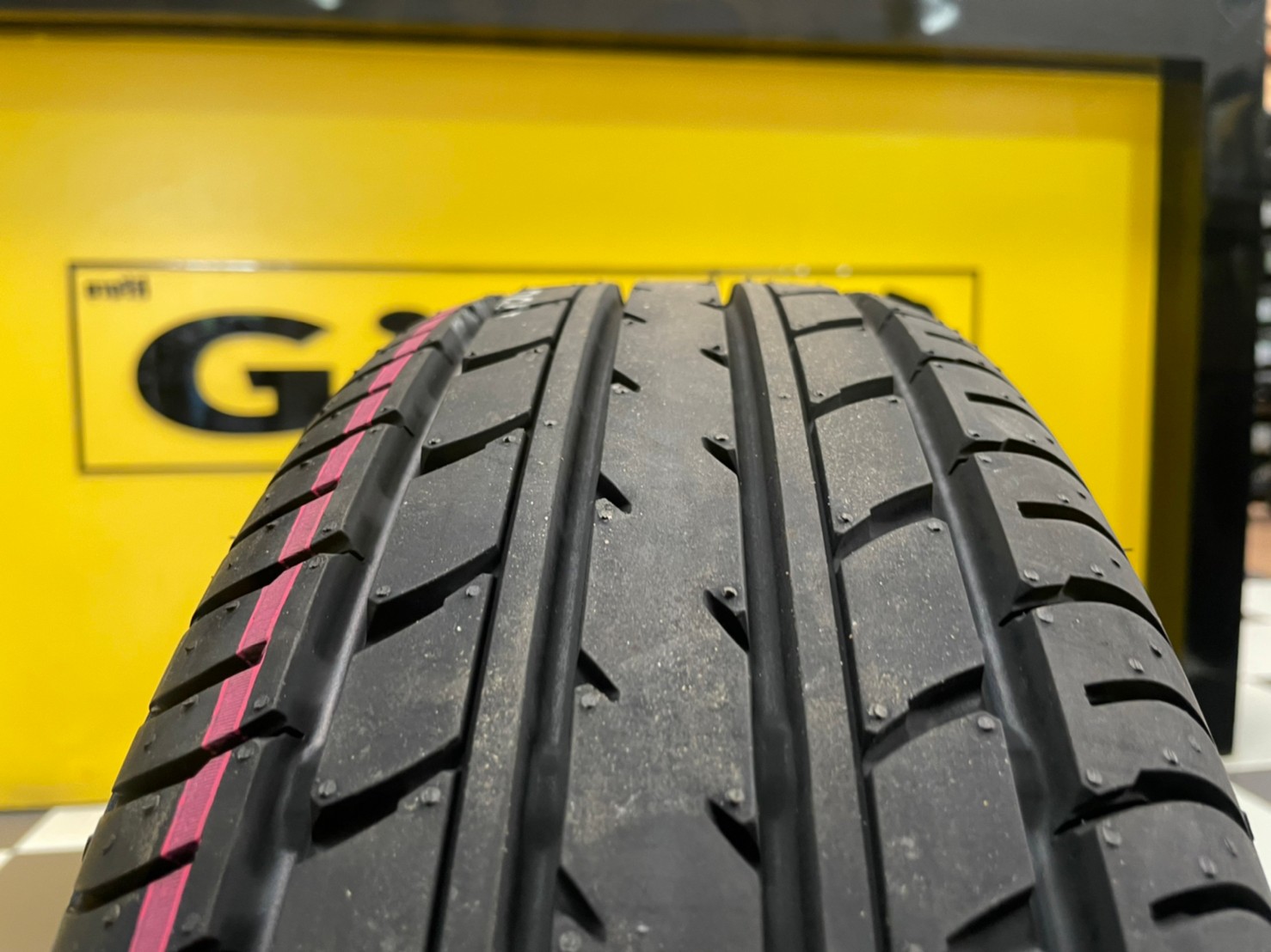 ยางใหม่YOKOHAMA ADVAN DB E70 185/60R15