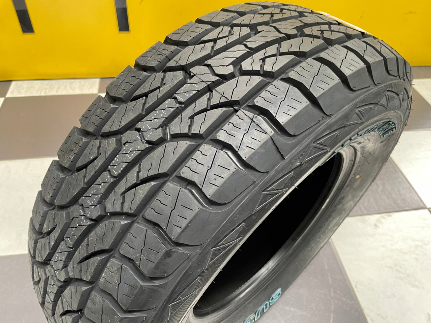 WESTLAKE SU327 265/70R16 ยางใหม่ปี2022 (4เส้น) ราคาพิเศษ
