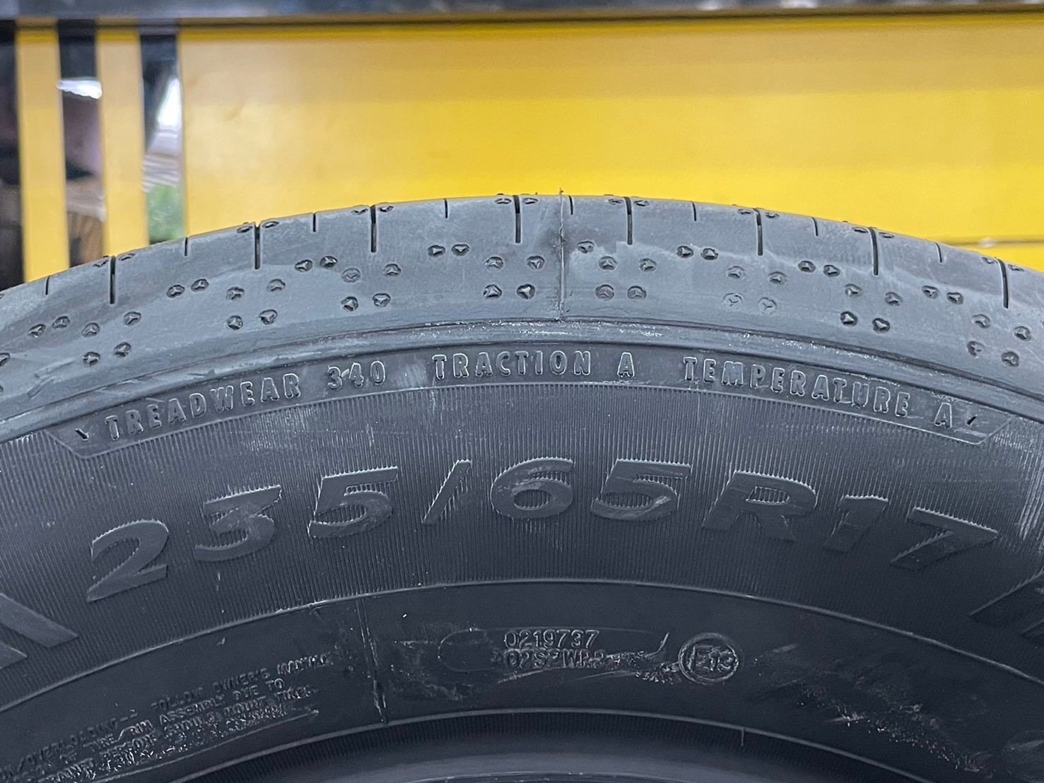 ยางใหม่ Goodyear EfficientGrip Performance 235/65R17 ยางใหม่ปี2024