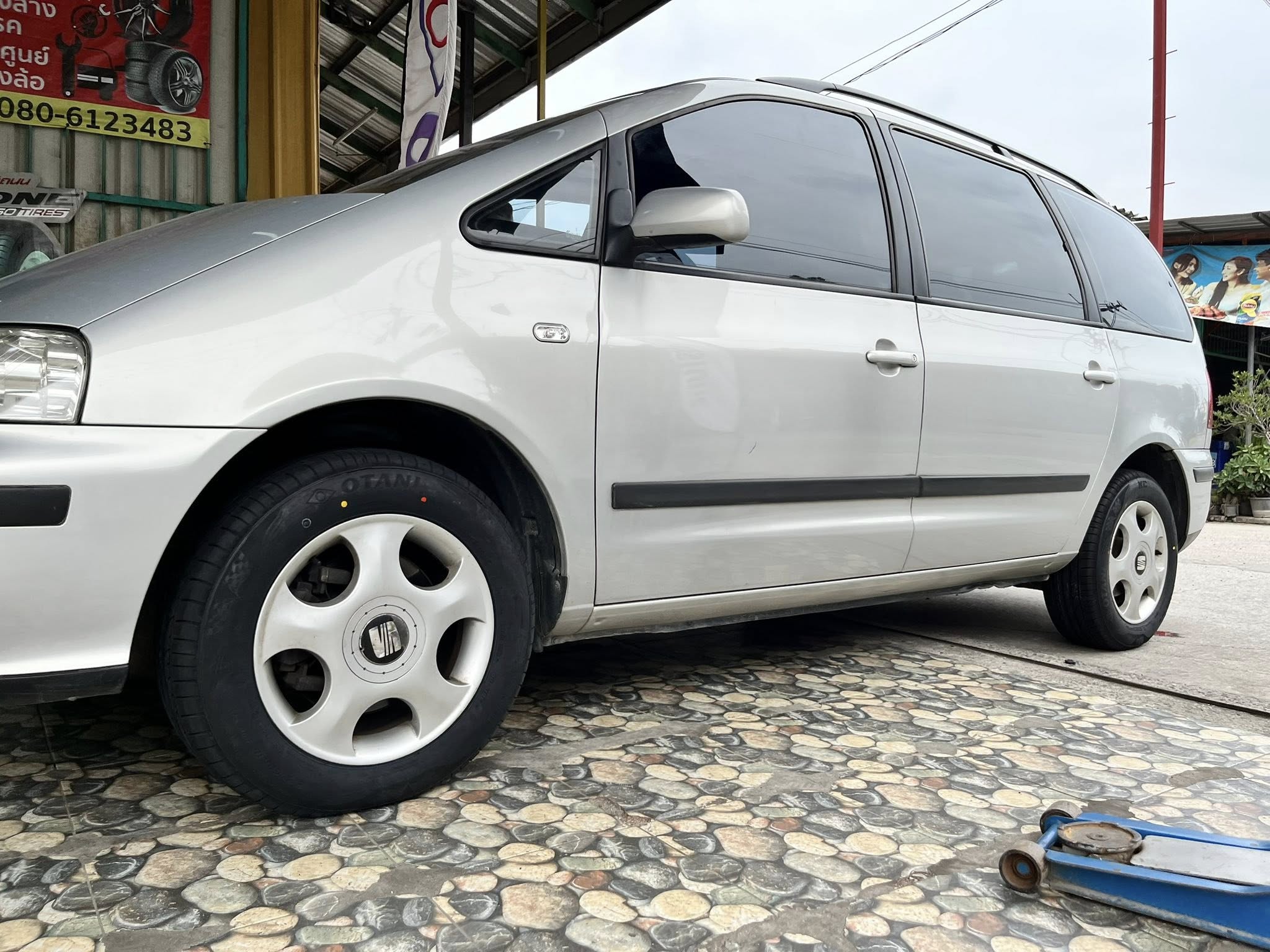 SEAT #ALHAMBRA🚘❤️💫 🛞🐘#OTANI #KC2000 215/60R16