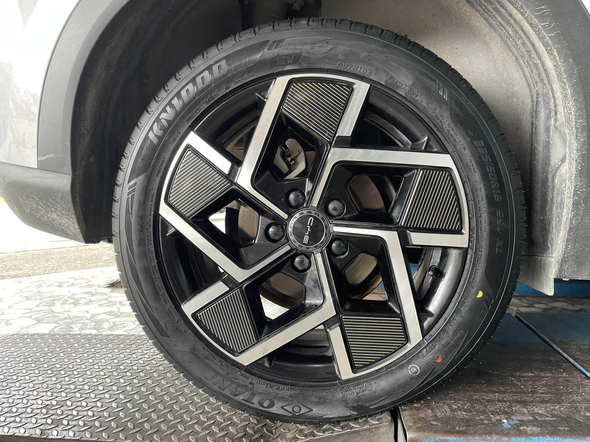 #BYD_ATTO3 #OTANI #KN1000 225/50R18