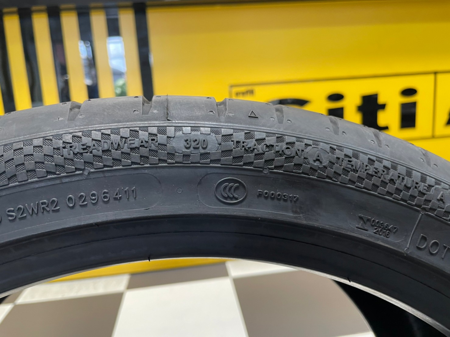 Giti Control288 Runflat 275/35ZRF20 ยางใหม่ปี2022 ยางสปอร์ต สมรรถนะสูง ราคาโปรโมชั่นพิเศษ พร้อมติดตั้งฟรี