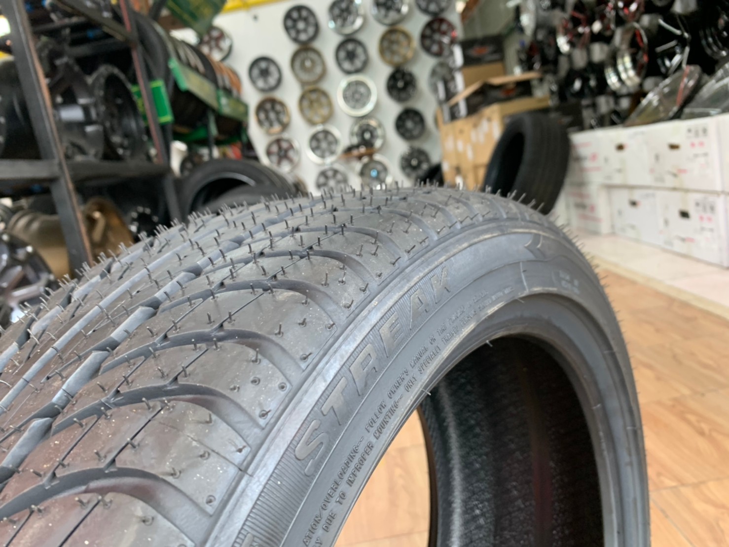 205/45R17 Goodyear Blue Streak Stiletto ยางใหม่ปี2021