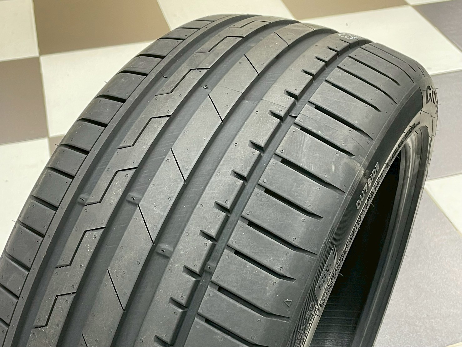 🔥🔥#Giti #SportS2 255/40R19 ยางใหม่ปี2025🔥🔥