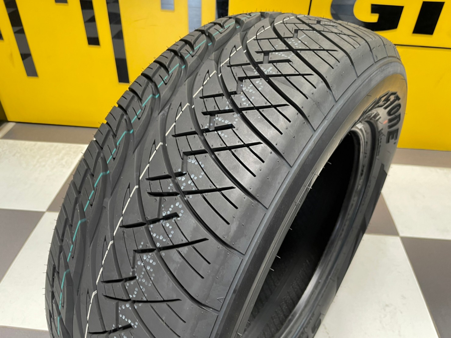 💥💥ยางใหม่ PROMOTION💥💥 DEESTONE STROMZ RS 265/50R20