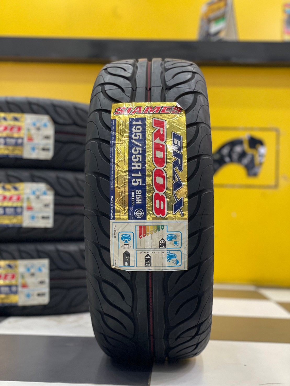 SIAMES 195/55R15 RD08 ยางใหม่ปี 2021 (ยางไทย รับประกัน 1 ปี) ยางซิ่ง ลายเทพ นุ่มหนึบ (4เส้น)