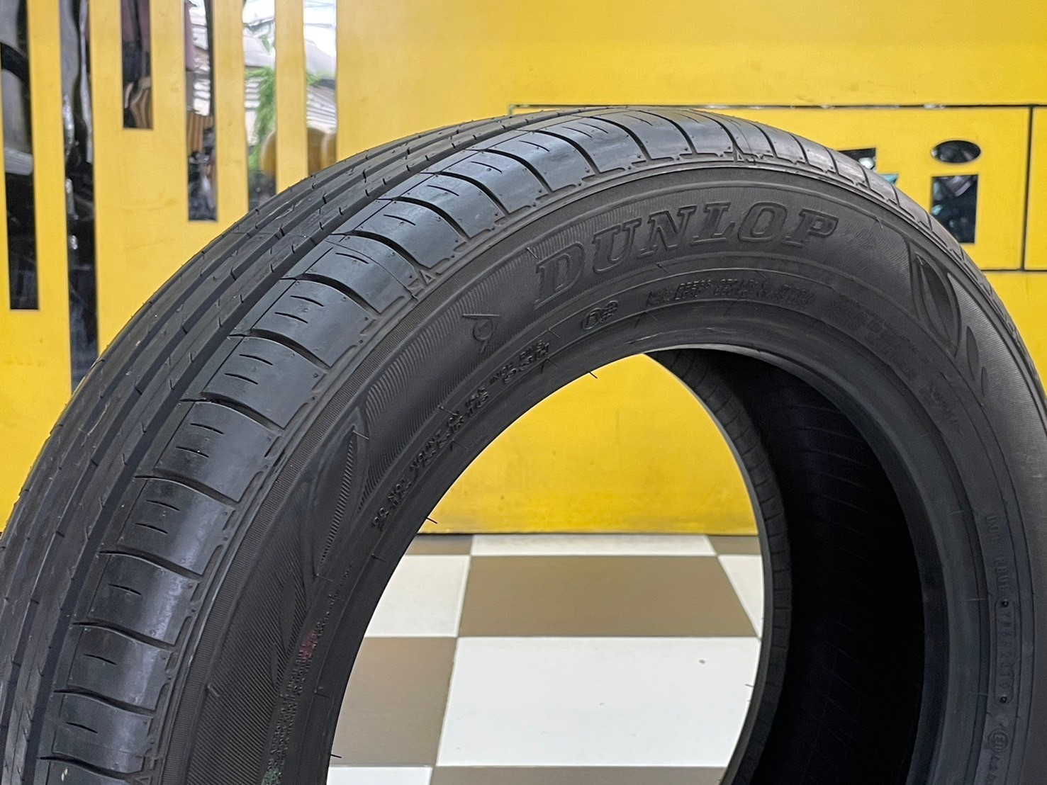 ยางดันลอป #DUNLOP_EC300 215/55R16 ยางใหม่ ปีเก่าปี19 (มี1เส้น)