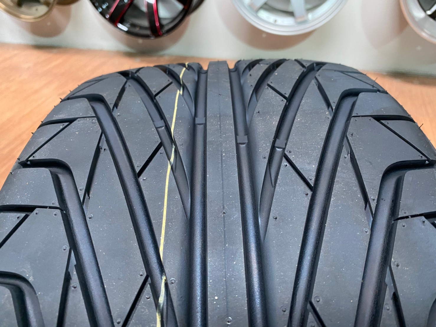 ยางสปอร์ตลายซิ่ง ยางTRIANGLE TR968 265/35R18 ยางใหม่ปี2020 ยางใหม่คุณภาพดี