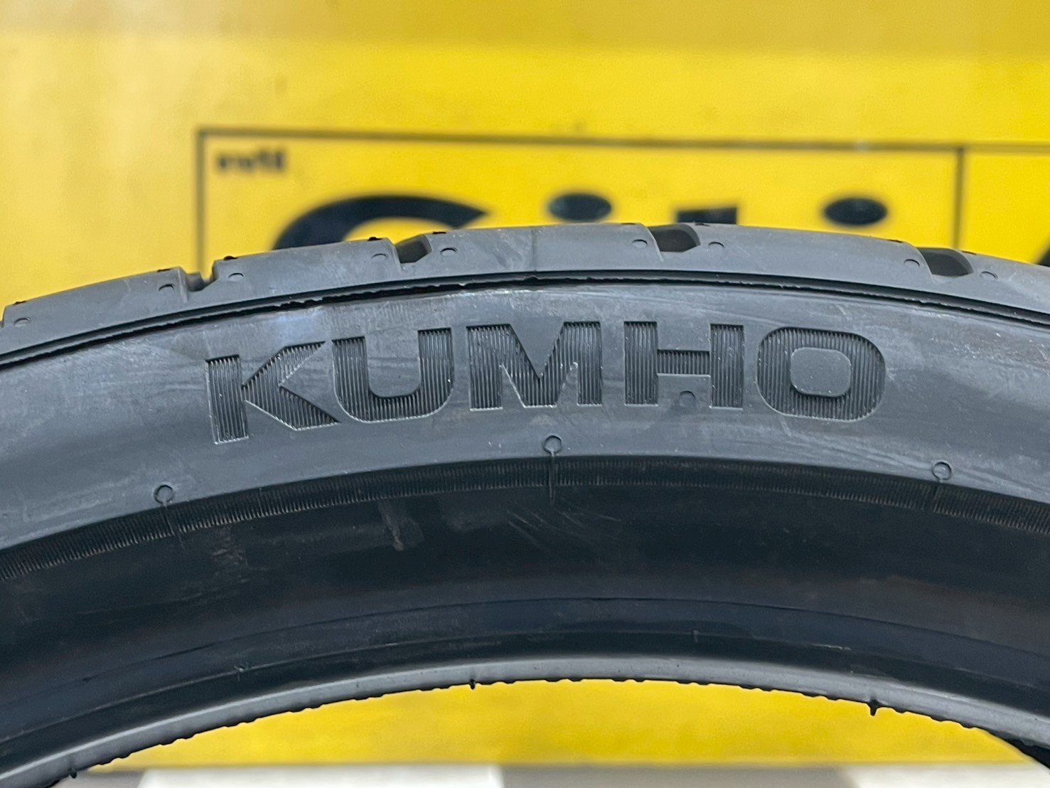 #ยางคัมโฮ #Kumho Ecsta SportS EV 245/35ZR20 ยางใหม่ปี2025