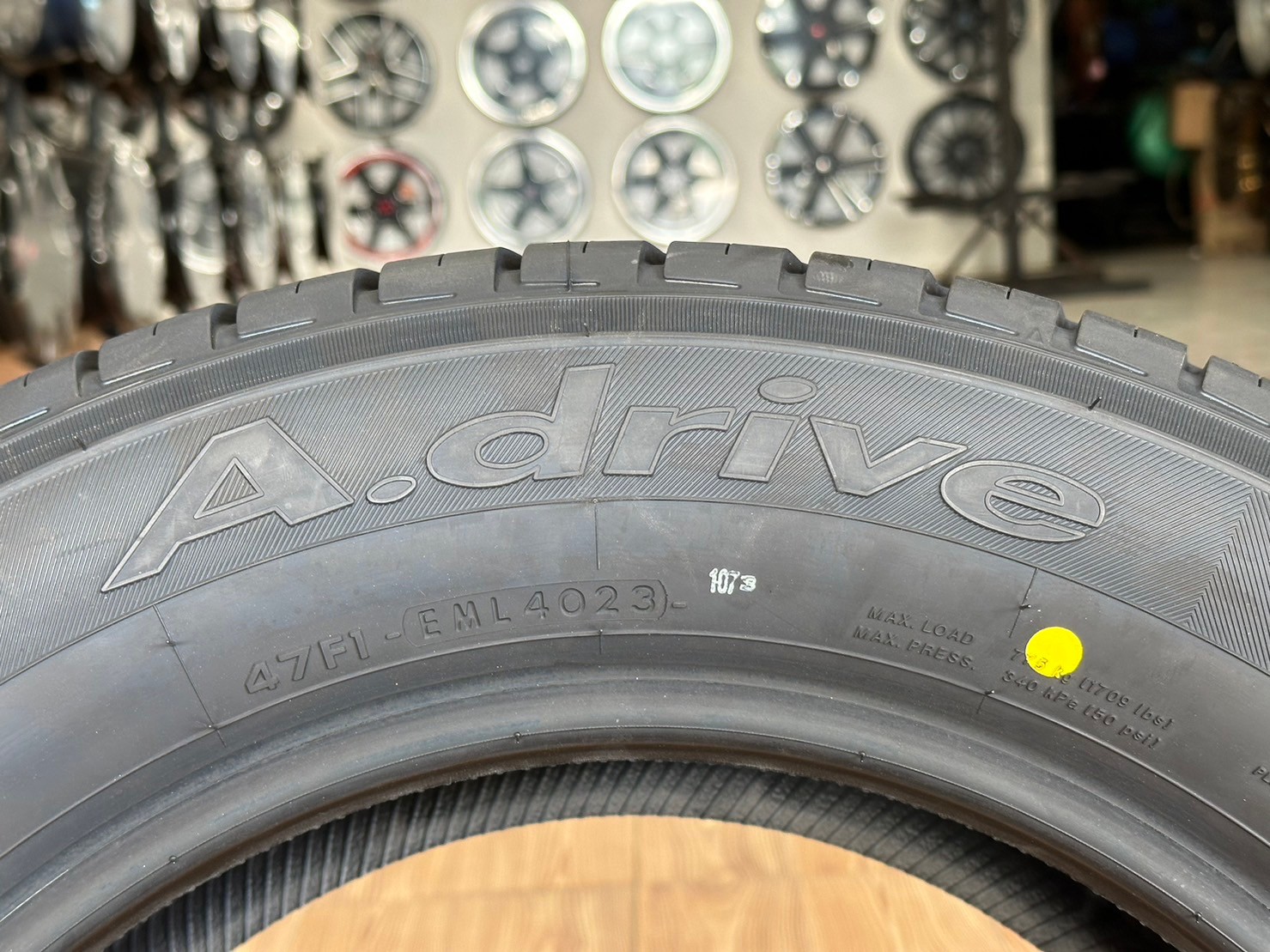 💥💥Promotion💥💥 YOKOHAMA A.Drive AA01 · 215/60R16 ยางใหม่ปี2023