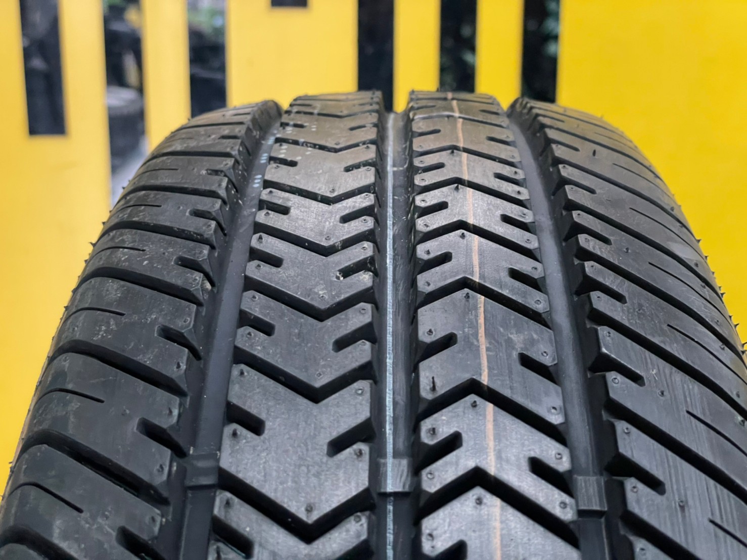 AUSTONE ASR71 205/70R15 ยางใหม่ปี2022 ผ้าใบ8ชั้น