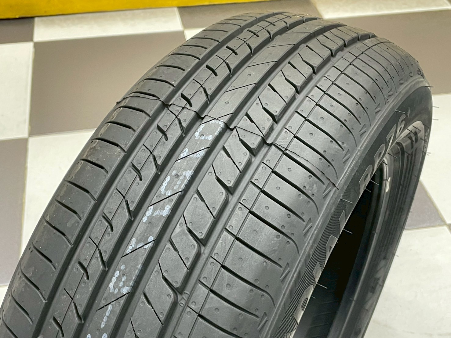 ยาง Westlake RP76+ ขนาด 195/60R16 ยางใหม่2025