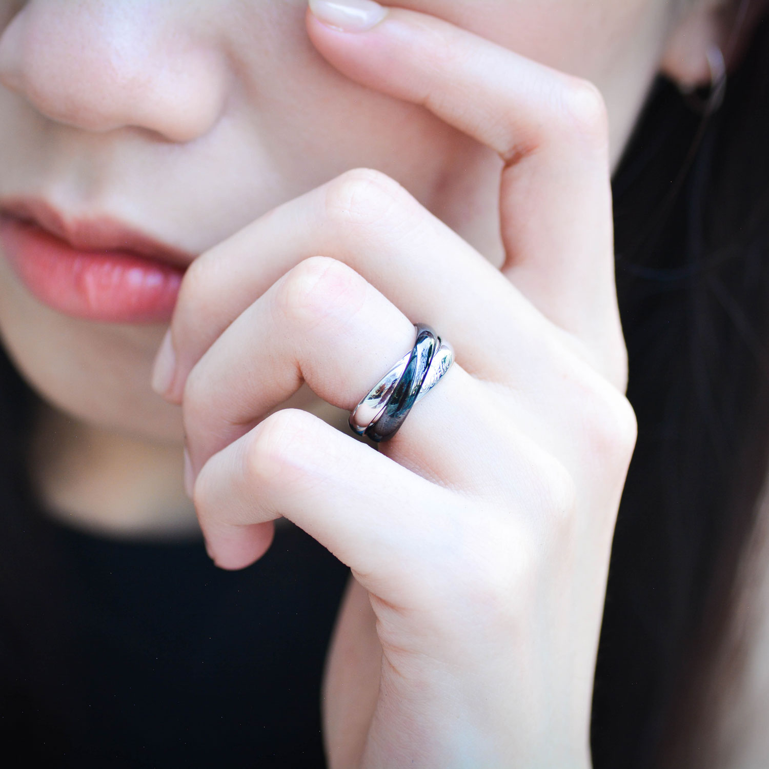 แหวน Cartier Trinity Classic Ceramic ทองคำขาว 18K และ เซลามิก ไซส์49# (Used)