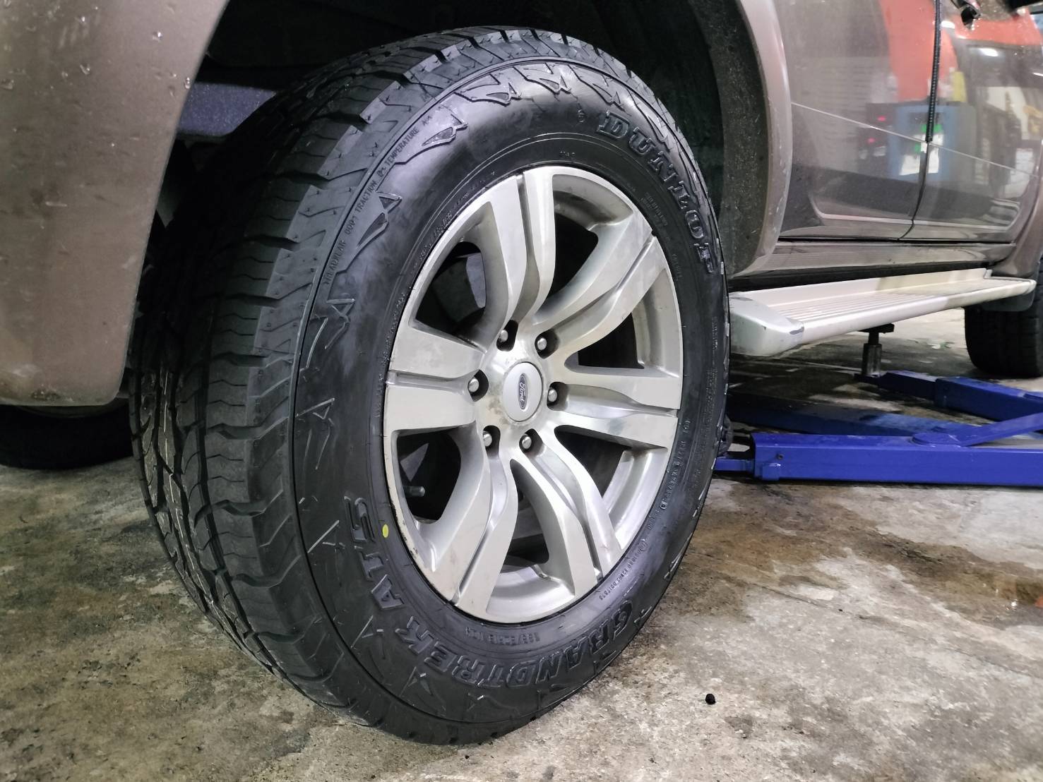 🚘#FORD_EVEREST เปลี่ยนยาง 🛞 #DUNLOP_AT5_265/60R18