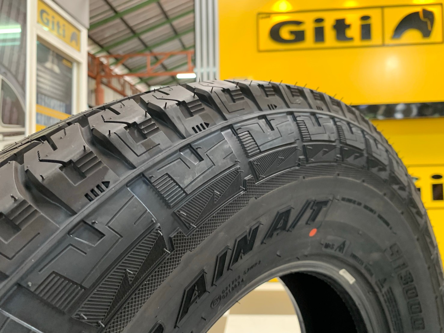 ยางโอตานิ OTANI SA3000 265/75R16 ยางใหม่ปี2021 ราคาพิเศษพร้อมติดตั้งฟรี สามารถสอบถามเพิ่มเติมได้ค่ะ